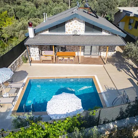 Villa Sarnic Esenkoy *